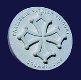 Medaillon  Croix Cathare en pierre de synthese