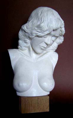 Sculpture  de Femme nue d'apr&egrave;s photos